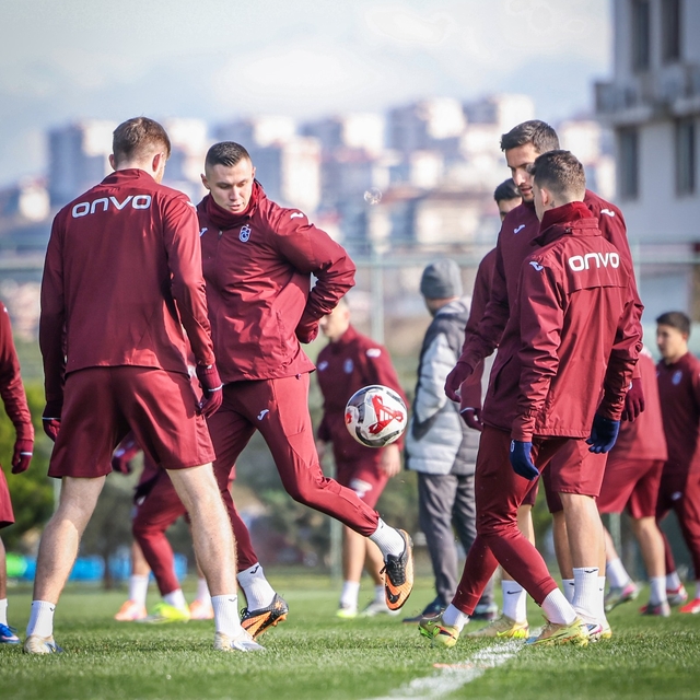 Trabzonspor'da Mısırlı.com.tr Fatih Karagümrük maçının hazırlıkları sürüyor