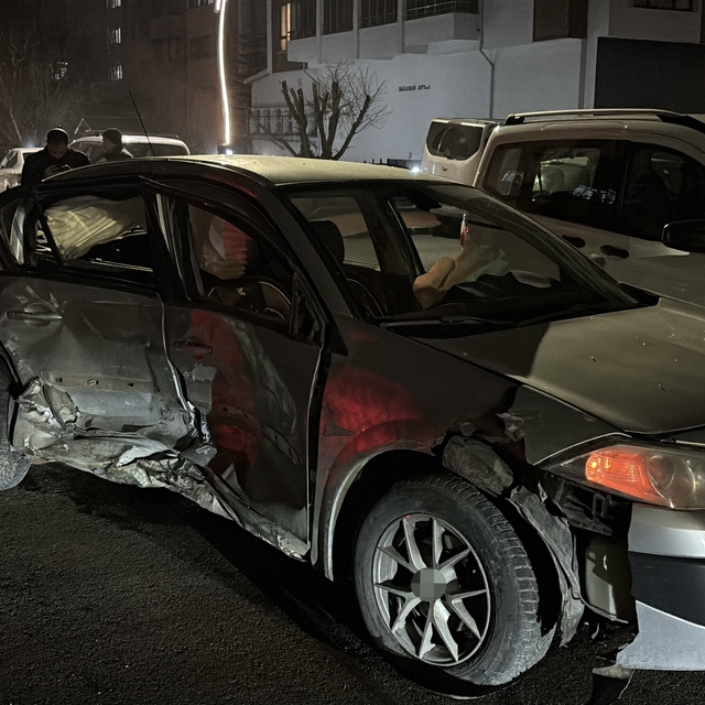 Bolu'da ciple otomobil çarpıştı: Araçlar ağır hasar aldı