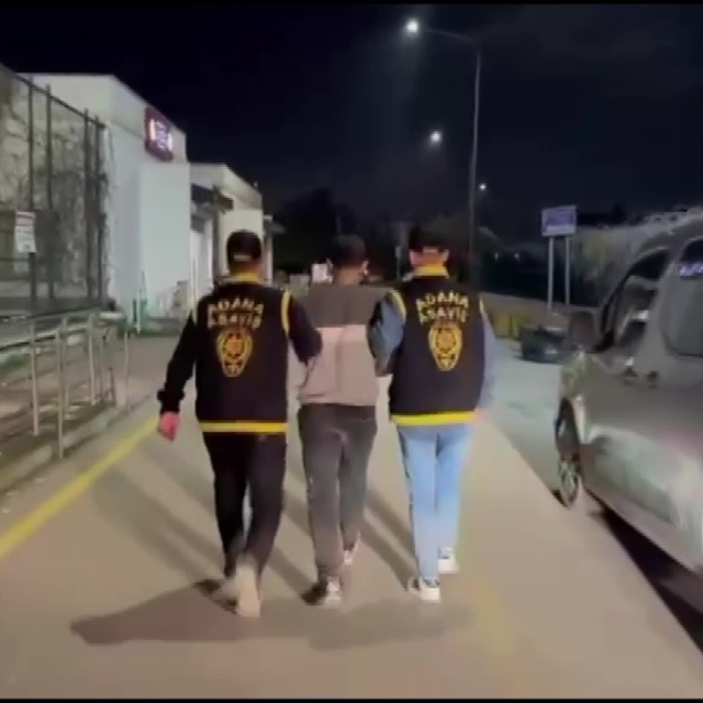 Adana'da kuyumcuyu soyan şüpheli yakalandı