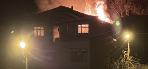 Karabük'te 3 katlı müstakil ev yandı; 1 kişi dumandan etkilendi
