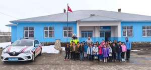 Bulanık’ta öğrencilere trafik güvenliği eğitimi