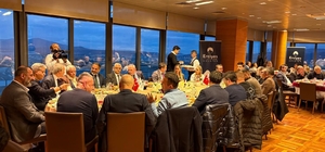 Erciyes Anadolu Holding iftarda basın mensuplarını ağırladı