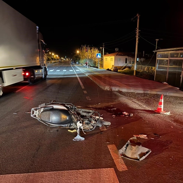 Mersin'de kamyonet ile motosiklet çarpıştı: 1 ölü