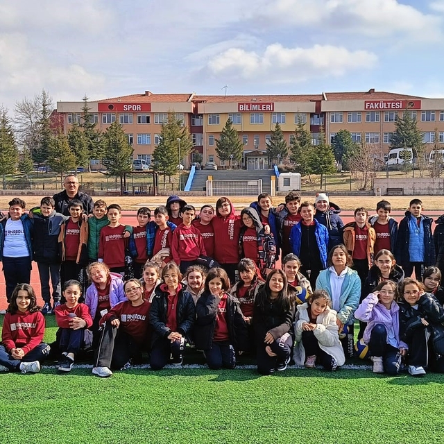 ERÜ'de 'Kampüsün Neşesi Miniklerle Birlikte Sporla Tanışıyorum' etkinliği