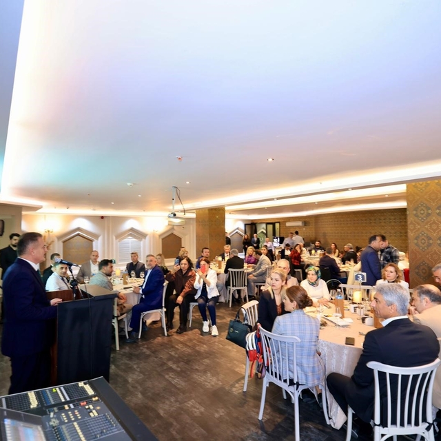 Bodrum'da gazeteciler iftarda buluştu