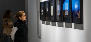 Kuşadası'ndaki sergi edebiyat ve fotoğrafı buluşturdu