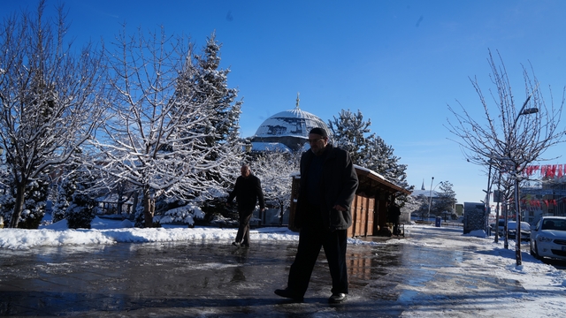 Doğu'da kar yağışı devam edecek