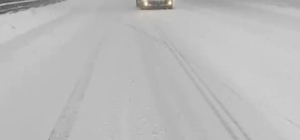 Uludağ'da dün gece yoğun kar yağdı, kar kalınlığı 163 santimetreye ulaştı