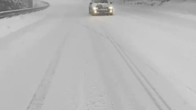 Uludağ'da dün gece yoğun kar yağdı, kar kalınlığı 163 santimetreye ulaştı