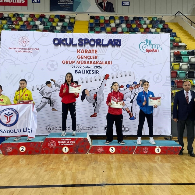 Bilecikli karateciler Türkiye finallerine yükseldi