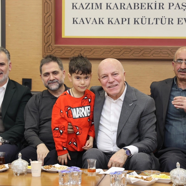 Başkan Sekmen ve Uçar vatandaşla buluştu