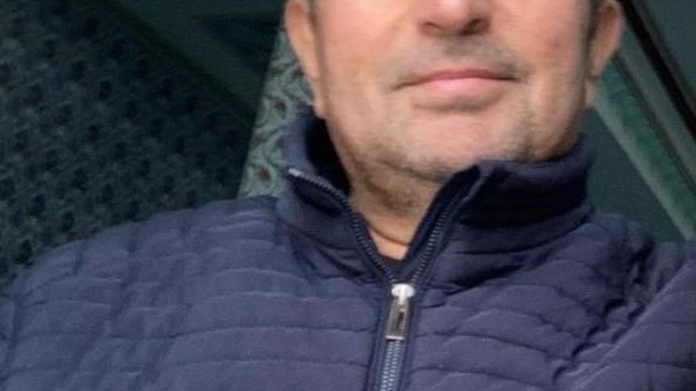 Fikri Işık'ın kuzeni camide geçirdiği kalp krizi sonucu hayatını kaybetti