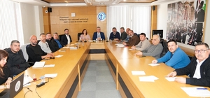 Fethiye'de "Motorlu Kara Taşıtlarının Kiralanmasına İlişkin Yönetmelik Taslağı" değerlendirildi