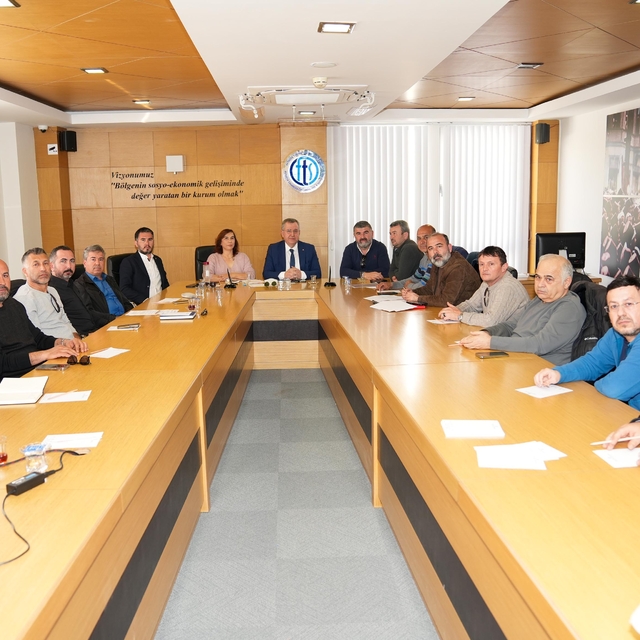 Fethiye'de "Motorlu Kara Taşıtlarının Kiralanmasına İlişkin Yönetmelik Tasl...