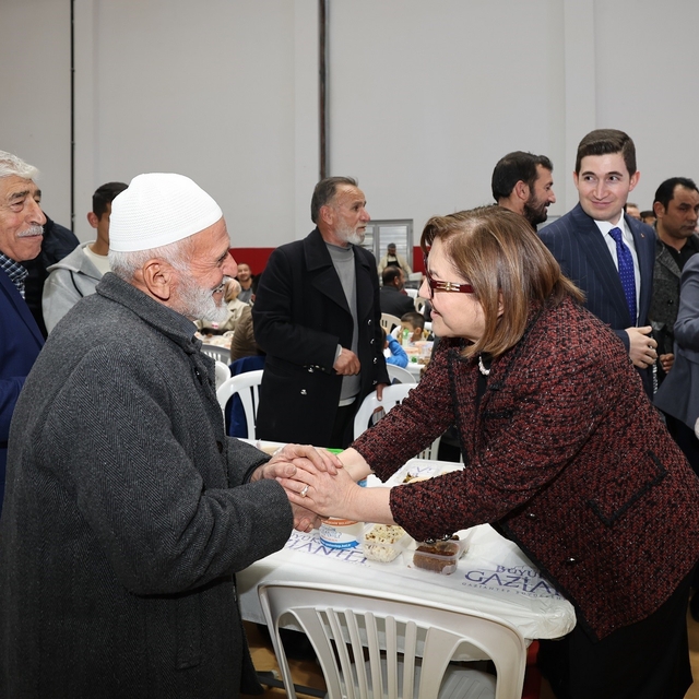 Şahin, Oğuzeli'nde vatandaşlarla iftar programında buluştu