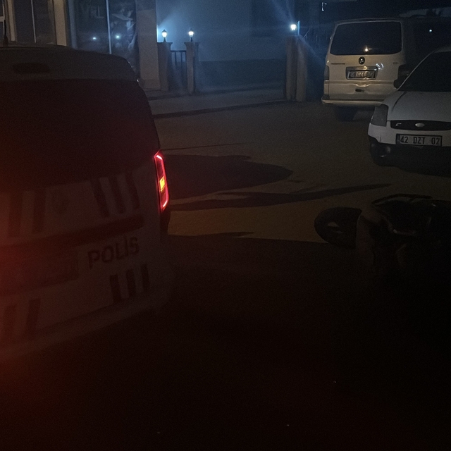 Polisten kaçan motosikletli kuryeden uyuşturucu çıktı