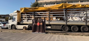 Antalya'da tırdan 7 milyon 440 bin kaçak makaron çıktı
5 şüpheli hakkında a...