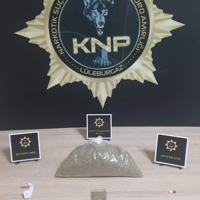 Lüleburgaz'da durdurulan araçtan uyuşturucu çıktı, 4 şüpheli tutuklandı