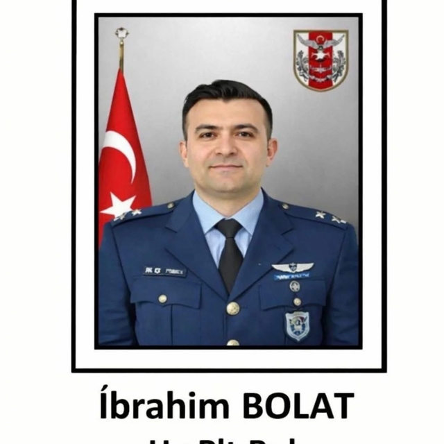 Şehit pilotun İzmir'deki evinde yas
Şehidin çocukluk hayali asker olmaktı