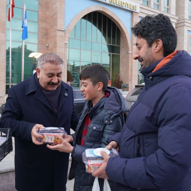 Başkan Sunar; "Ramazan sevincini ve bereketini hep birlikte yaşıyoruz"