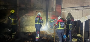 Aydın'da çam fıstığı işleme tesisinde çıkan yangın söndürüldü