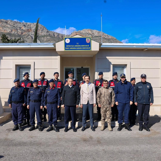 Mersin Valisi Atilla Toros Bozyazı ilçesinde ziyaretlerde bulundu