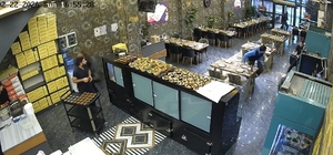 İftara saatler kala kebapçının tavanı çöktü, personel son anda kurtuldu
Çök...