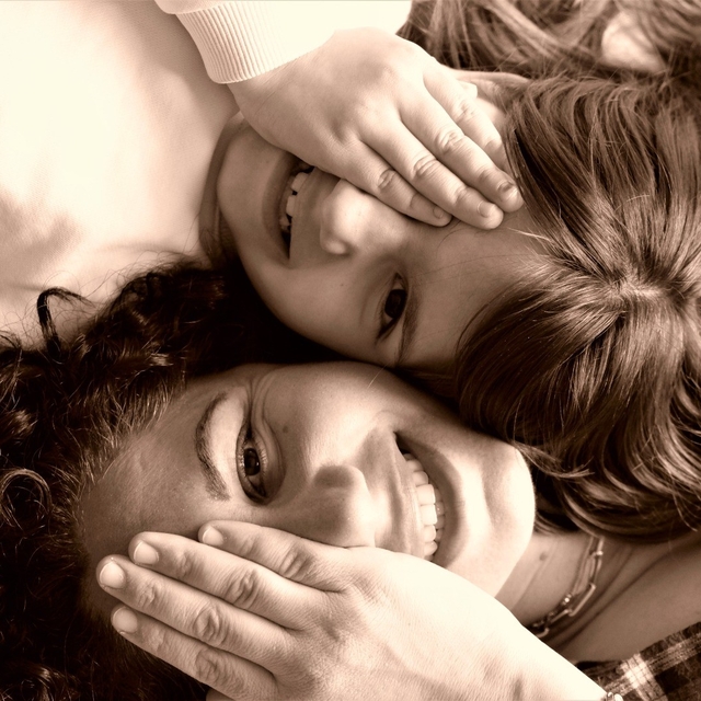 Kadın fotoğrafçılardan 'Adı Mutluluk' sergisi