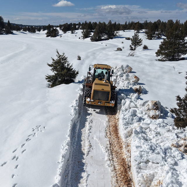 Kahramanmaraş'ta olumsuz hava koşullarına karşı ekiplerin çalışması sürüyor