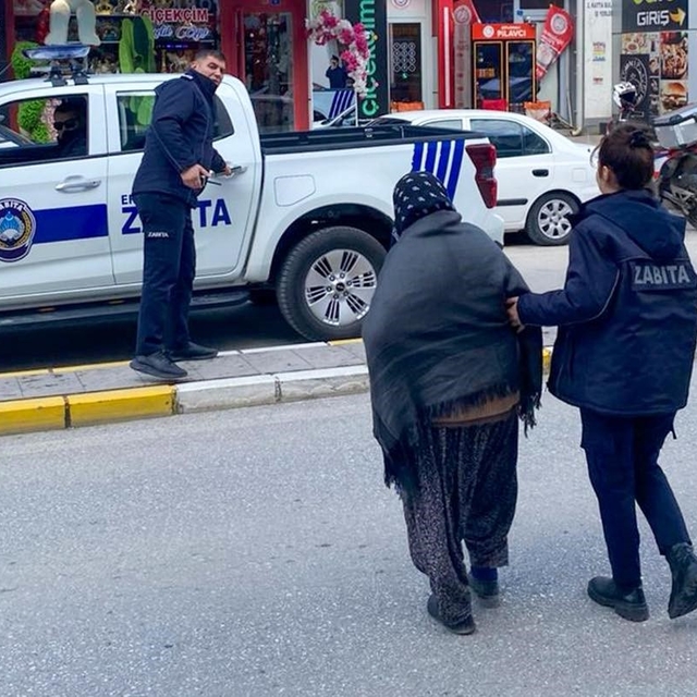Erzincan'da dilencilere yönelik denetimlerde 23 kişiye işlem yapıldı