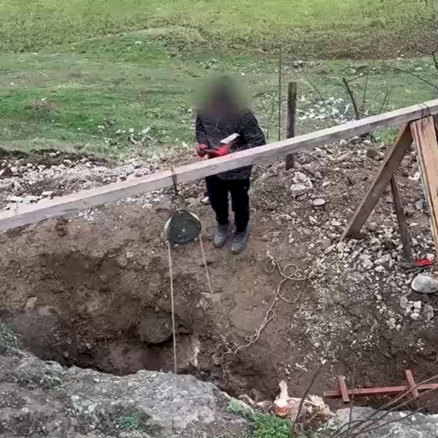 'Kanalizasyon' bahanesiyle izinsiz kazı yapan 4 defineciye suçüstü