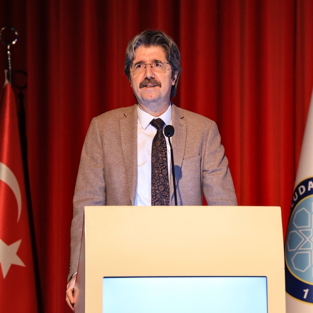 BUÜ'de kişisel verilerin korunması ve dijital mahremiyet eğitimi gerçekleşt...