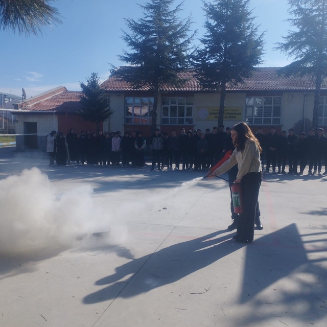 AFAD'dan miniklere ve lise öğrencilerine yönelik eğitim