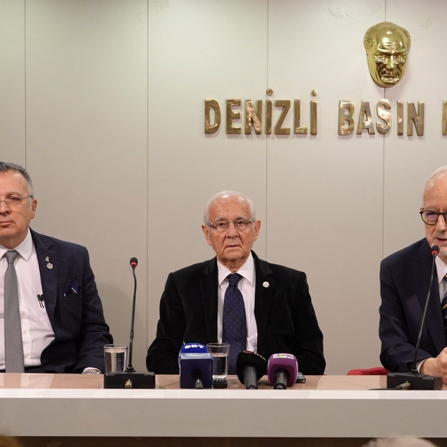 Denizli Lisesinin eski öğrencileri 154 yıllık okul için seferberlik başlatt...