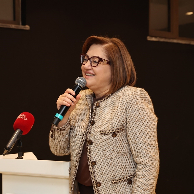 Şahin, Yetenek Kaşifi Projesi tanıtım programına katıldı
"Yer Bir Şey Söylü...