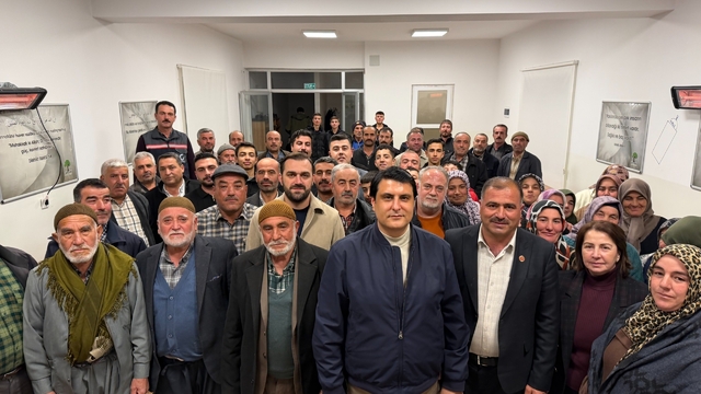 Başkan Yılmaz'dan bir günde 9 mahalleye ziyaret
Yılmaz: "Bugün değil; yarına düşünerek çalışıyoruz"