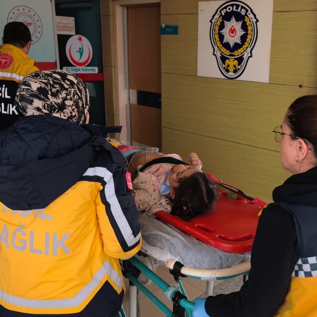 Hafif ticari aracın çarptığı 3 yaşındaki Zeynep Asya beyin kanaması geçirdi