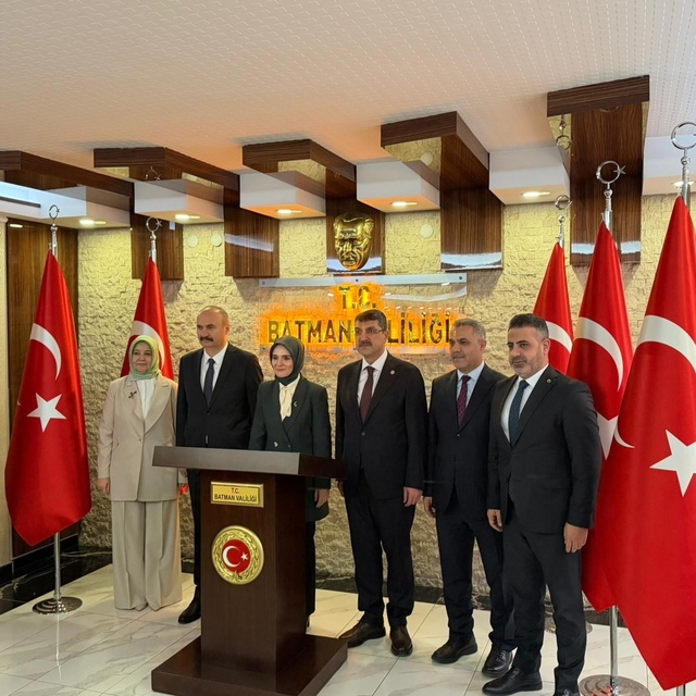 Bakan Göktaş Batman'da temaslarda bulundu