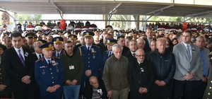 Balıkesir'de kaza kırıma uğrayan F-16 uçağının enkazı kaldırılıyor (7)