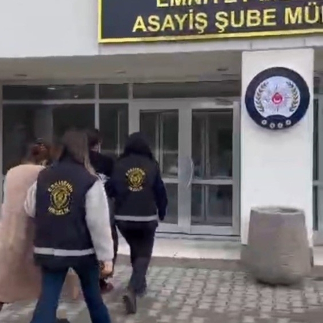 Eskişehir polisi hırsızlara göz açtırmıyor
Bir evden 35 bin TL çalan kadın...
