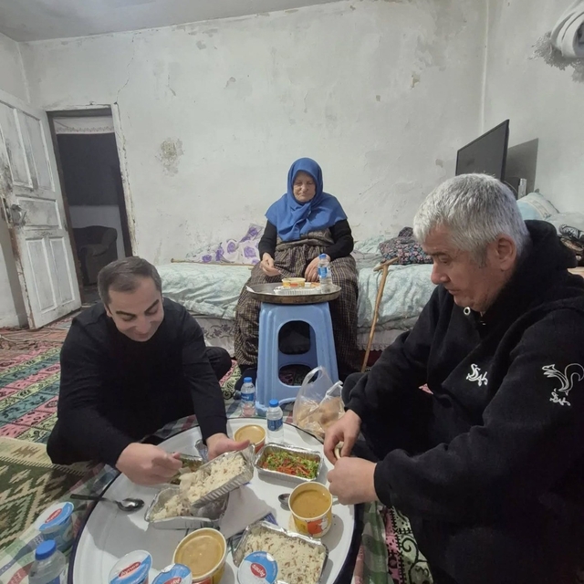 Ramazan ayı gönülleri buluşturdu