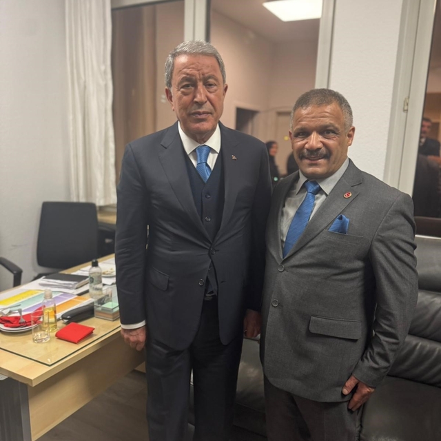 Hulusi Akar'dan AKİB yönetimine teşekkür