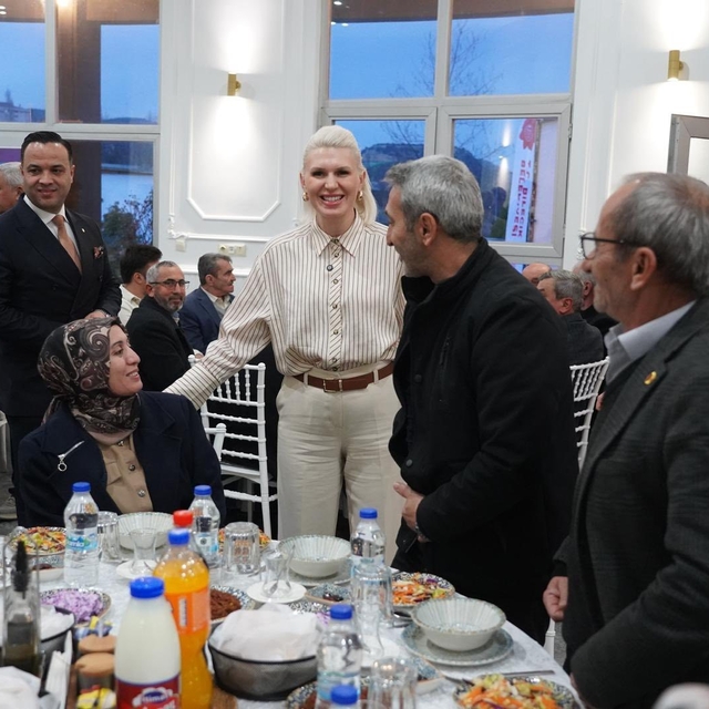 Başkan Subaşı, muhtarlarla iftarda buluştu