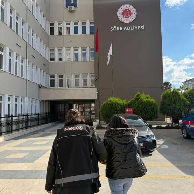 Aydın'da yolcu otobüsünde uyuşturucuyla yakalanan yolcu tutuklandı