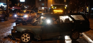 Gümüşhane'de iki otomobil çarpıştı; 1 ölü, 3 yaralı