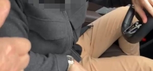 Trafikte yenidoğan bebekli aileye tabancaya gösteren kişi, gözaltına alındı