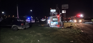 Manisa'da otomobil ile ambulans çarpıştı: 5 yaralı