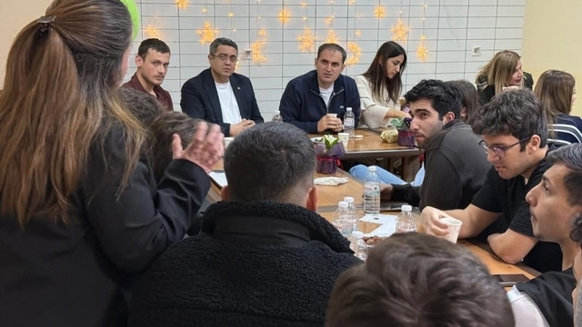 Bayındır Kaymakamı Murat Mete öğrencilerle iftarda buluştu