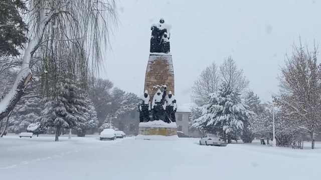 Erzincan'da kardan 524 köy yolu kapandı