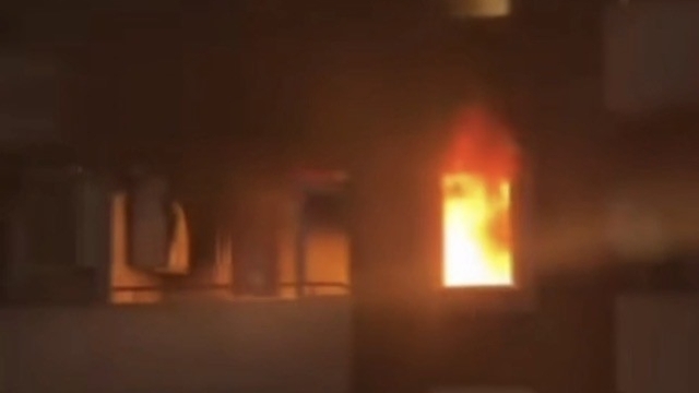 Bursa'da apartman dairesi alev alev yandı